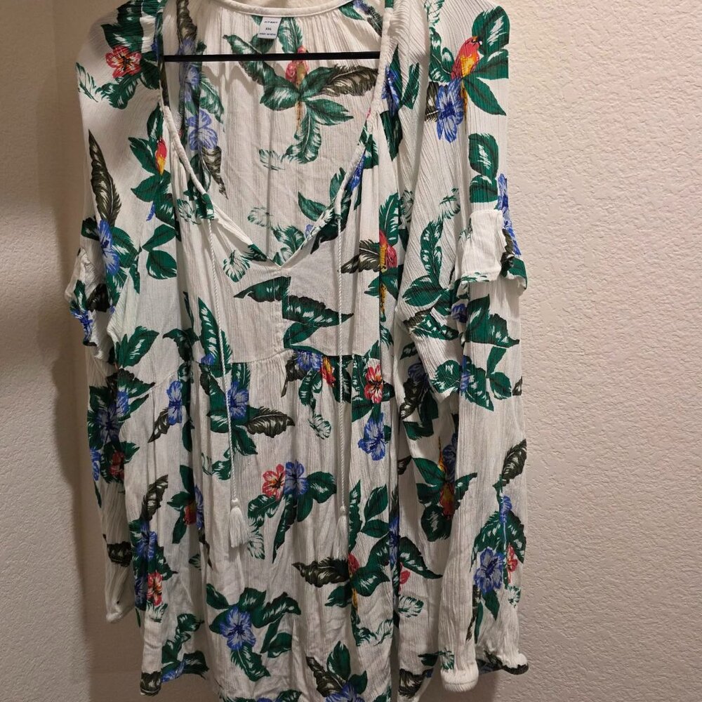 TROPICAL PRINT PLUS SIZE TOP - SIZE 2X